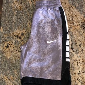 NWOT Nike Dri Fit Elite basketball shorts